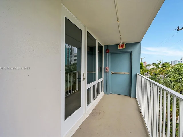524 Orton Ave # 303, Fort Lauderdale FL 33304