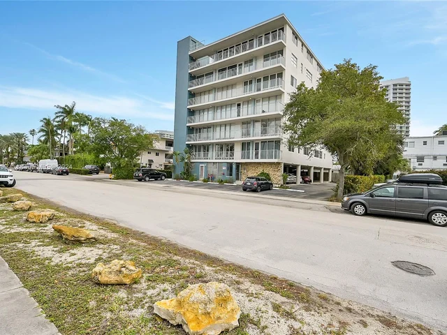 524 Orton Ave # 303, Fort Lauderdale FL 33304