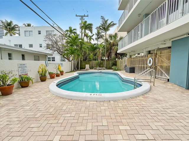 524 Orton Ave # 303, Fort Lauderdale FL 33304