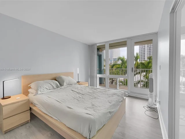524 Orton Ave # 303, Fort Lauderdale FL 33304