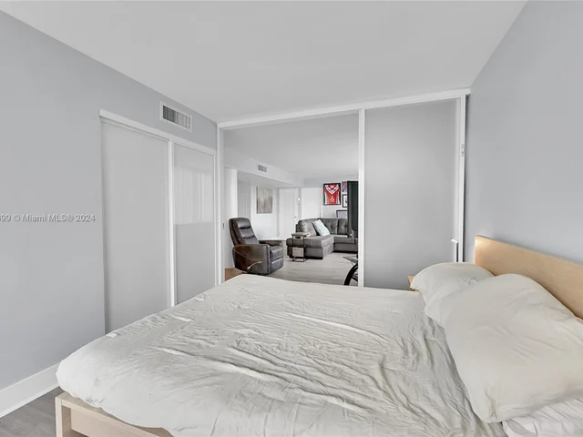 524 Orton Ave # 303, Fort Lauderdale FL 33304