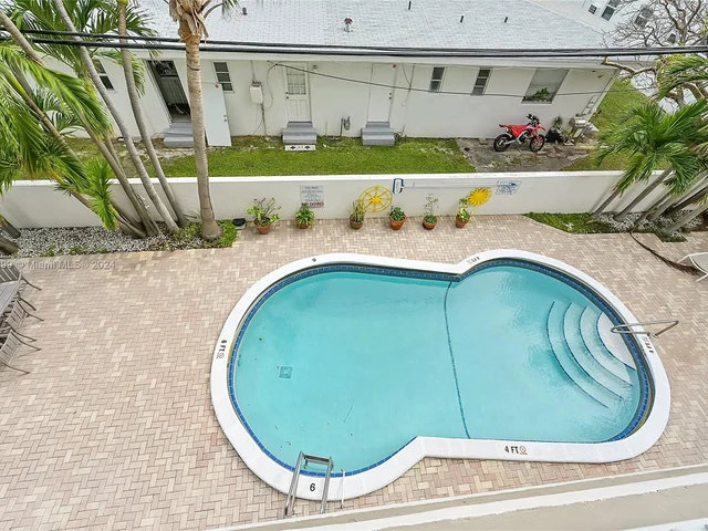 524 Orton Ave # 303, Fort Lauderdale FL 33304