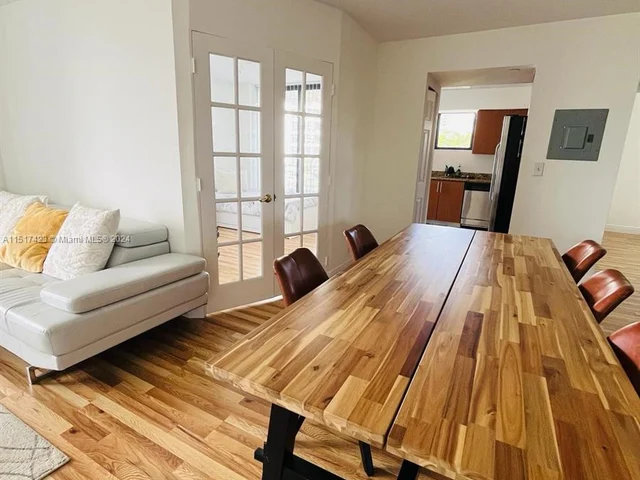 3300 NE 192nd St # 512, Aventura FL 33180