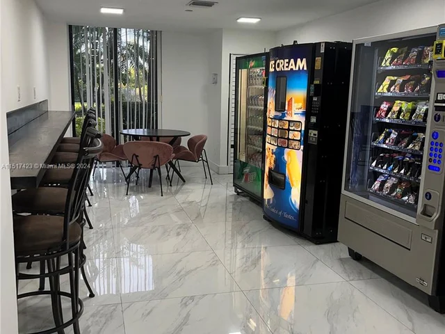 3300 NE 192nd St # 512, Aventura FL 33180