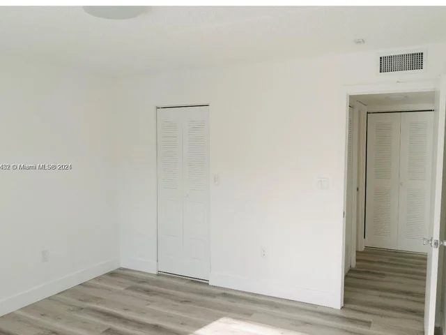 8287 SW 128th St # 210, Pinecrest FL 33156