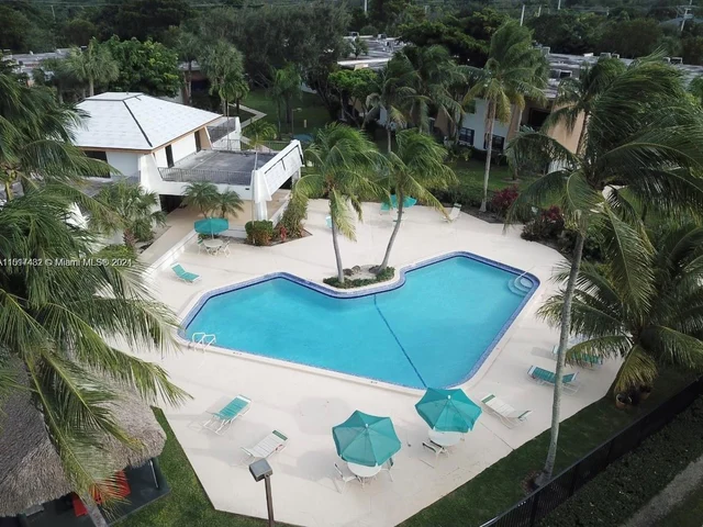 8287 SW 128th St # 210, Pinecrest FL 33156