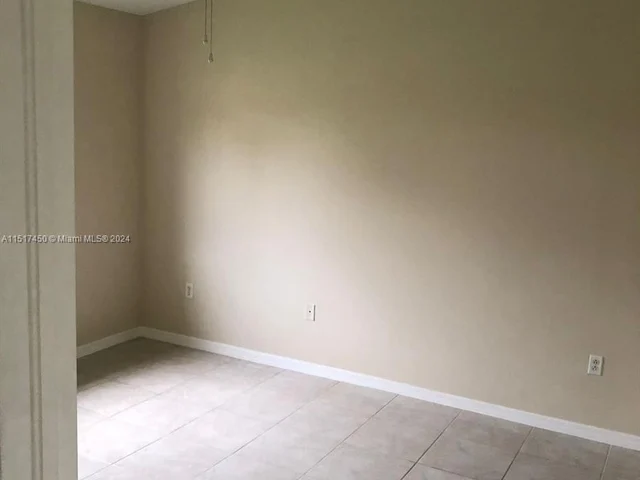 3398 NE 9th Dr # 201, Homestead FL 33033