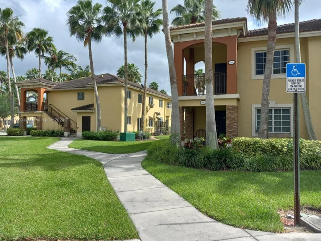 3398 NE 9th Dr # 201, Homestead FL 33033