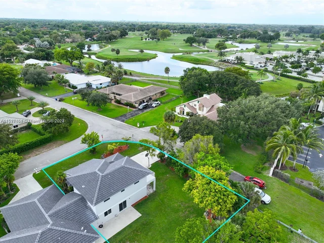 10679 NW 32nd Ct, Coral Springs FL 33065