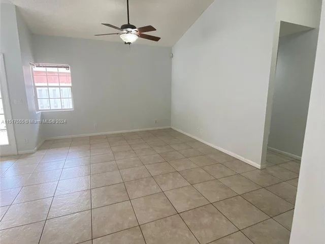 325 Somerset Way, Weston FL 33326