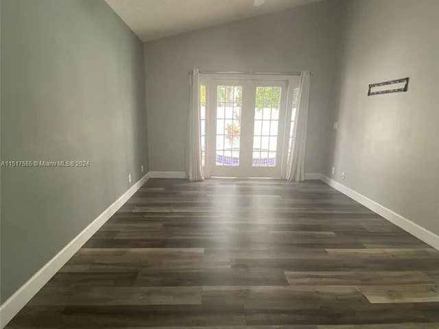 325 Somerset Way, Weston FL 33326