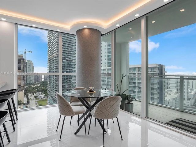1080 Brickell Ave # 2301, Miami FL 33131