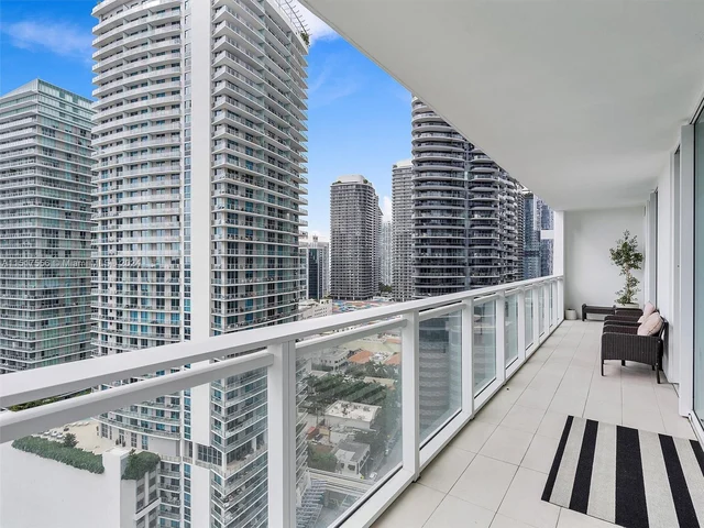 1080 Brickell Ave # 2301, Miami FL 33131
