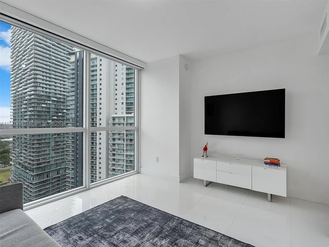 1080 Brickell Ave # 2301, Miami FL 33131
