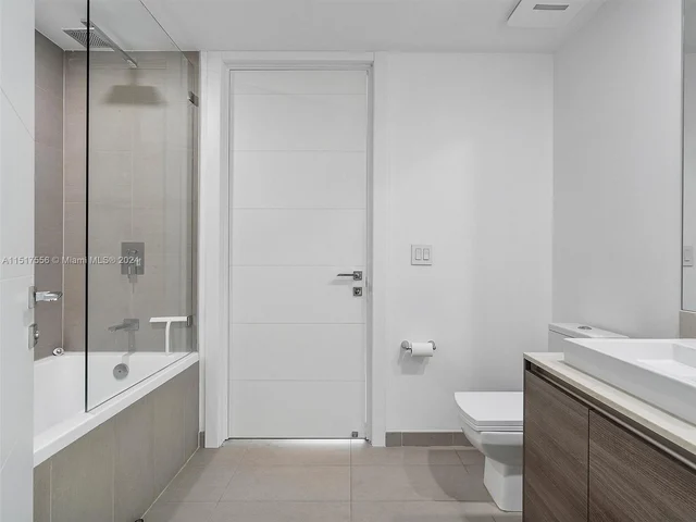 1080 Brickell Ave # 2301, Miami FL 33131