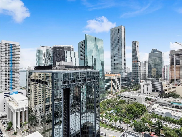 1080 Brickell Ave # 2301, Miami FL 33131