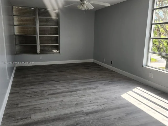 6921 Cypress Rd # D18, Plantation FL 33317