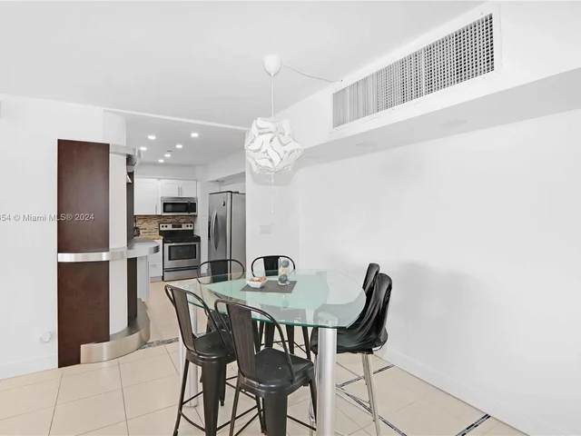 5005 Collins Ave # 1212, Miami Beach FL 33140