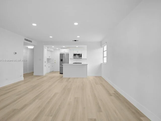 1408 Brickell Bay Dr # 518, Miami FL 33131