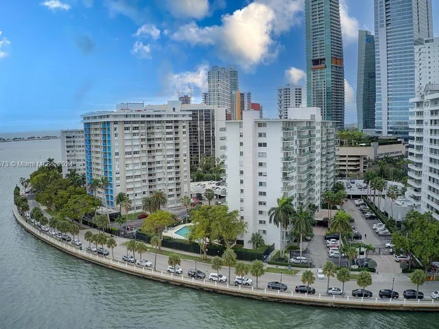 1408 Brickell Bay Dr # 518, Miami FL 33131