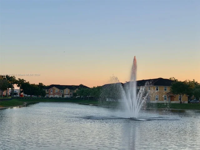 8219 SW 165th Ct # 8219, Miami FL 33193