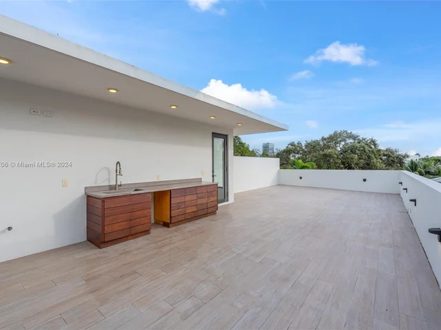 2955 Coconut Ave, Miami FL 33133