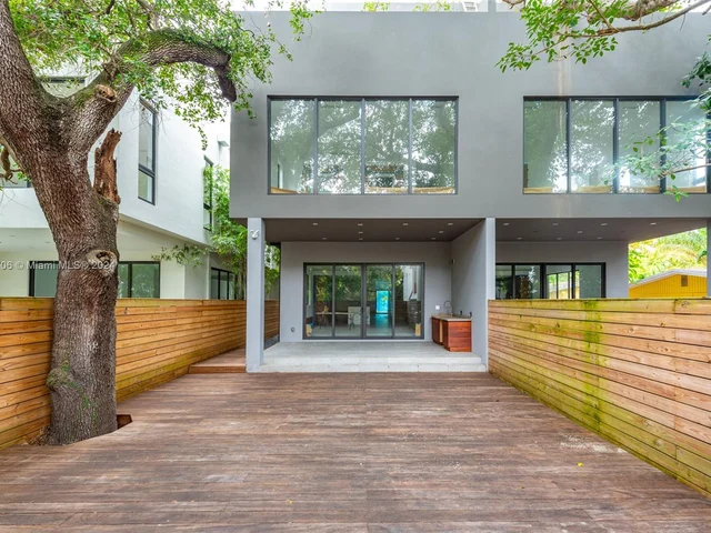 2955 Coconut Ave, Miami FL 33133