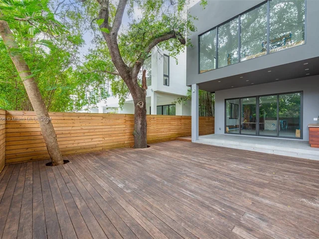 2955 Coconut Ave, Miami FL 33133