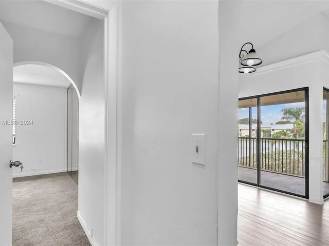 1042 Adams Ave # 1042L, Homestead FL 33034