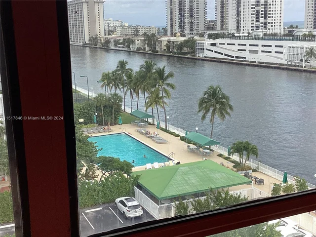 800 Parkview Dr # 819, Hallandale Beach FL 33009