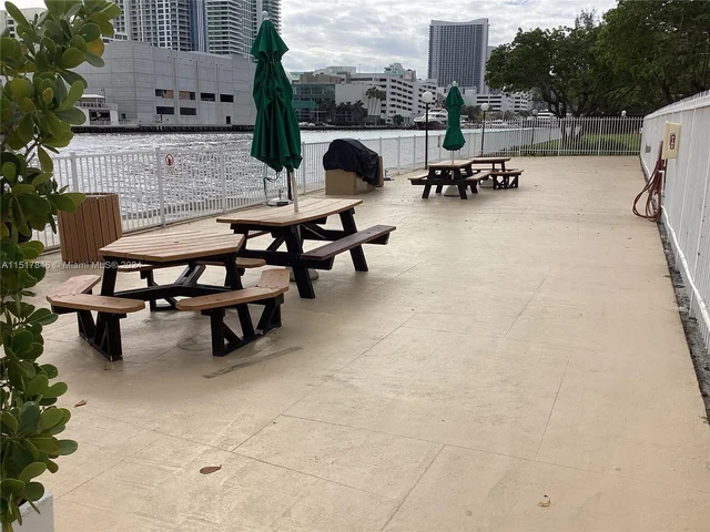 800 Parkview Dr # 819, Hallandale Beach FL 33009