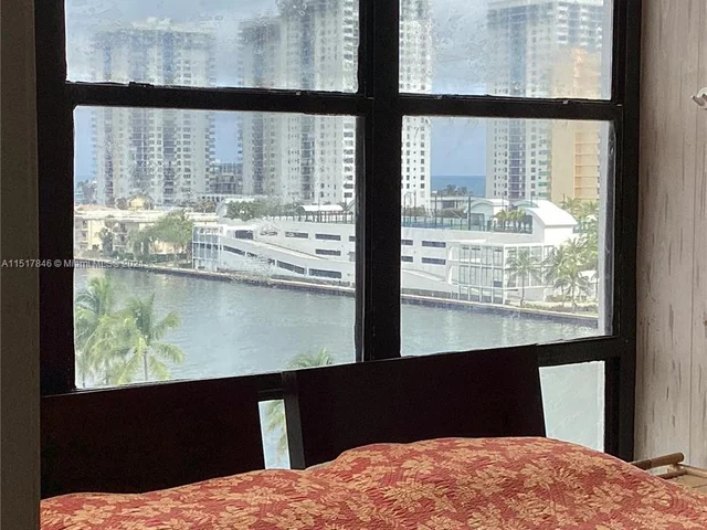 800 Parkview Dr # 819, Hallandale Beach FL 33009