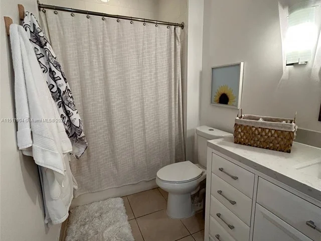 2001 Biscayne Blvd # 2310, Miami FL 33137