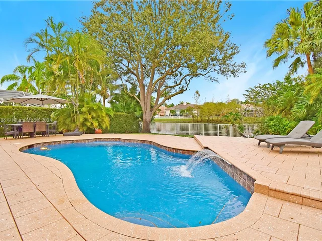 3701 N Columbus Way N, Cooper City FL 33026