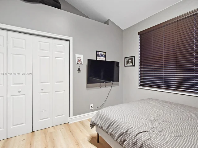 3701 N Columbus Way N, Cooper City FL 33026