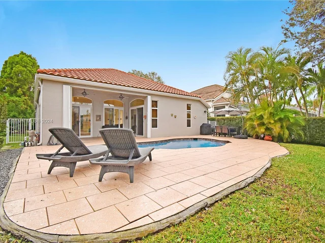 3701 N Columbus Way N, Cooper City FL 33026