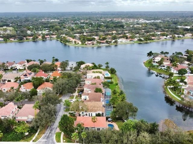 3701 N Columbus Way N, Cooper City FL 33026