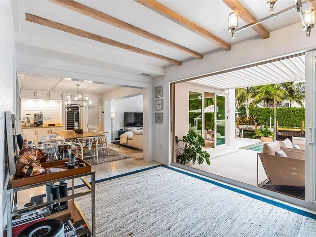 675 Ponce De Leon Dr, Fort Lauderdale FL 33316