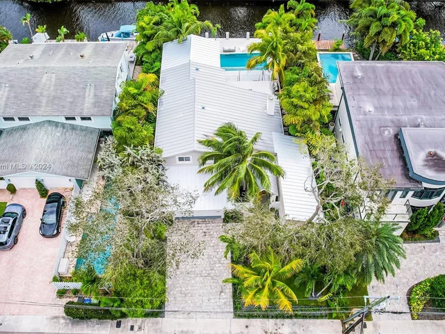 675 Ponce De Leon Dr, Fort Lauderdale FL 33316