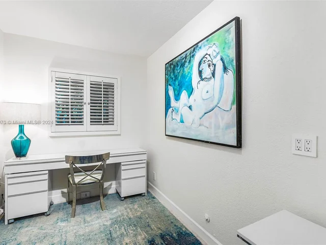 675 Ponce De Leon Dr, Fort Lauderdale FL 33316