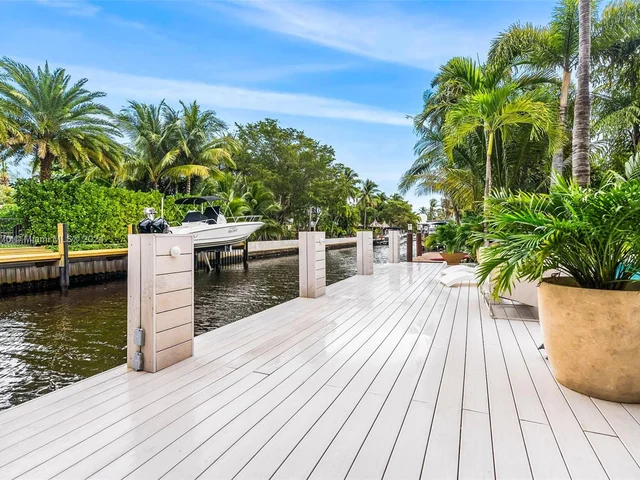 675 Ponce De Leon Dr, Fort Lauderdale FL 33316