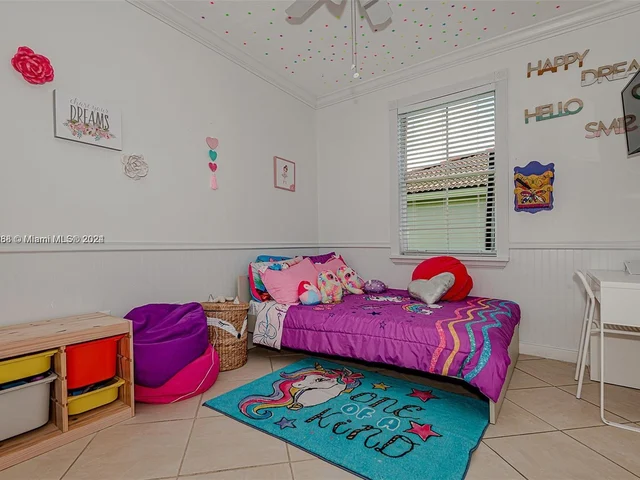 4457 SW 160th Ct, Miami FL 33185