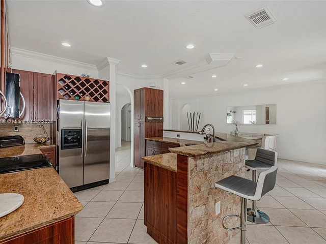 4457 SW 160th Ct, Miami FL 33185