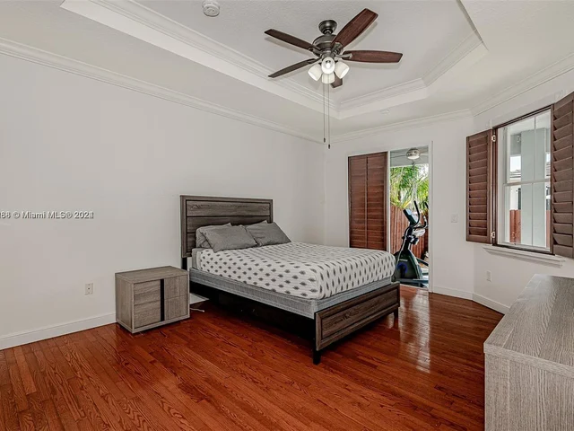 4457 SW 160th Ct, Miami FL 33185