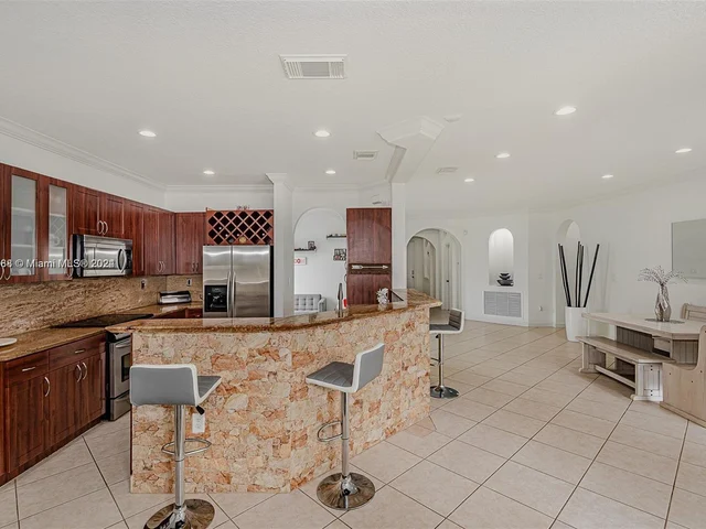 4457 SW 160th Ct, Miami FL 33185