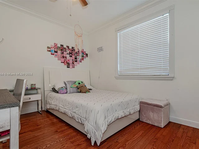 4457 SW 160th Ct, Miami FL 33185