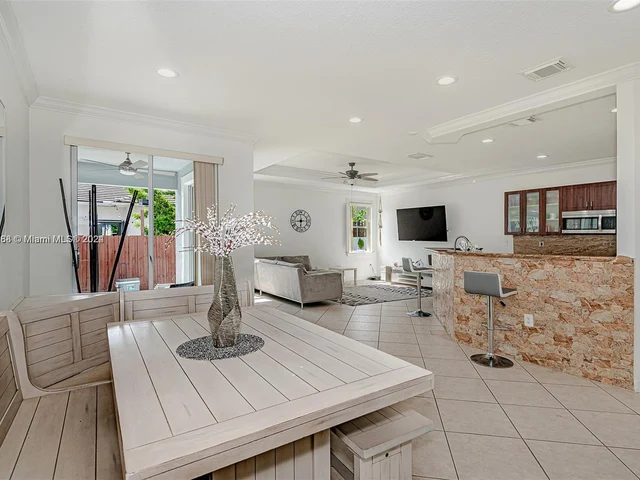 4457 SW 160th Ct, Miami FL 33185