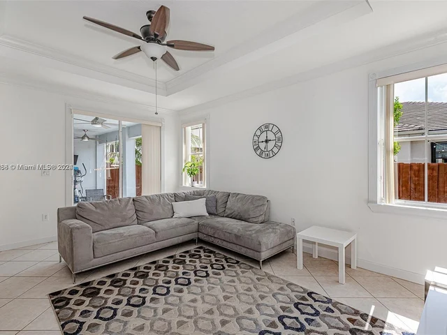 4457 SW 160th Ct, Miami FL 33185