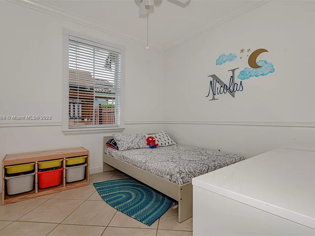 4457 SW 160th Ct, Miami FL 33185