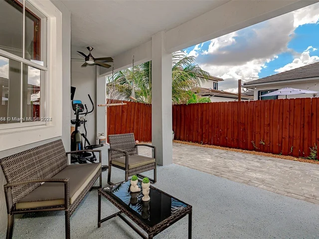 4457 SW 160th Ct, Miami FL 33185